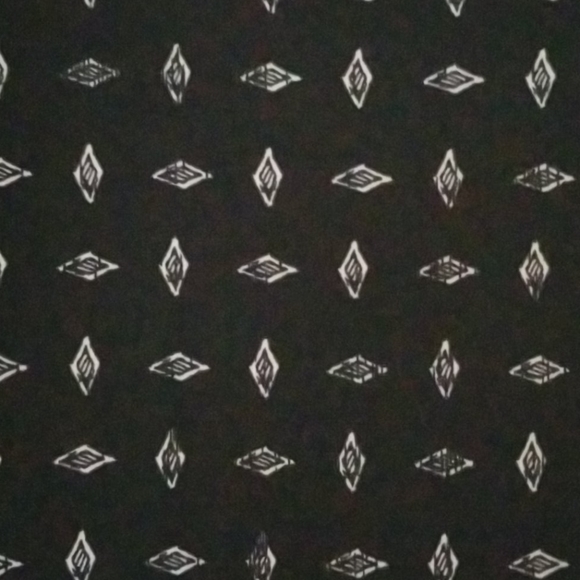 Top - Picture 2 of 4